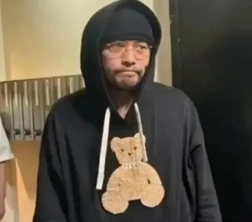 乐天盈配资 周杰伦患病走路直不起腰